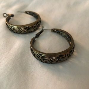 Bronze hopped earrings